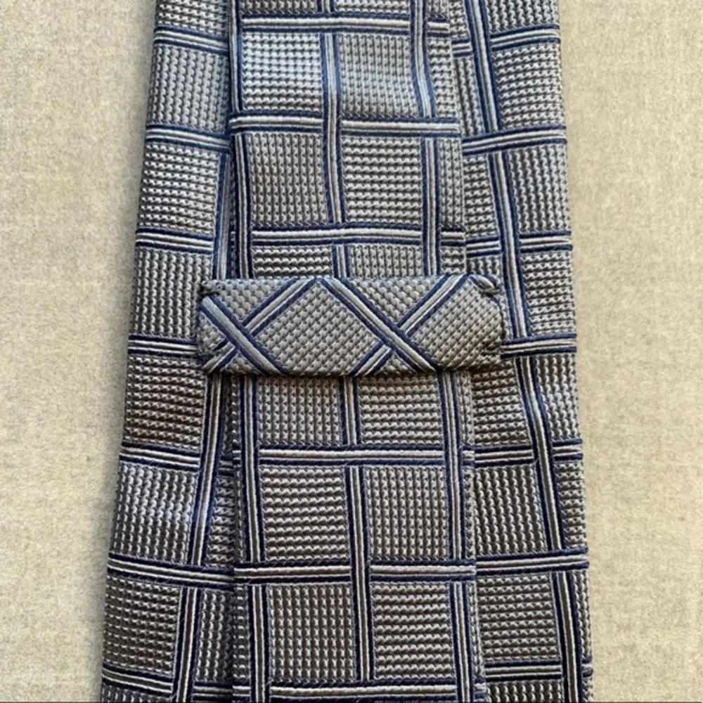 Drakes Tie for Paul Stuart
